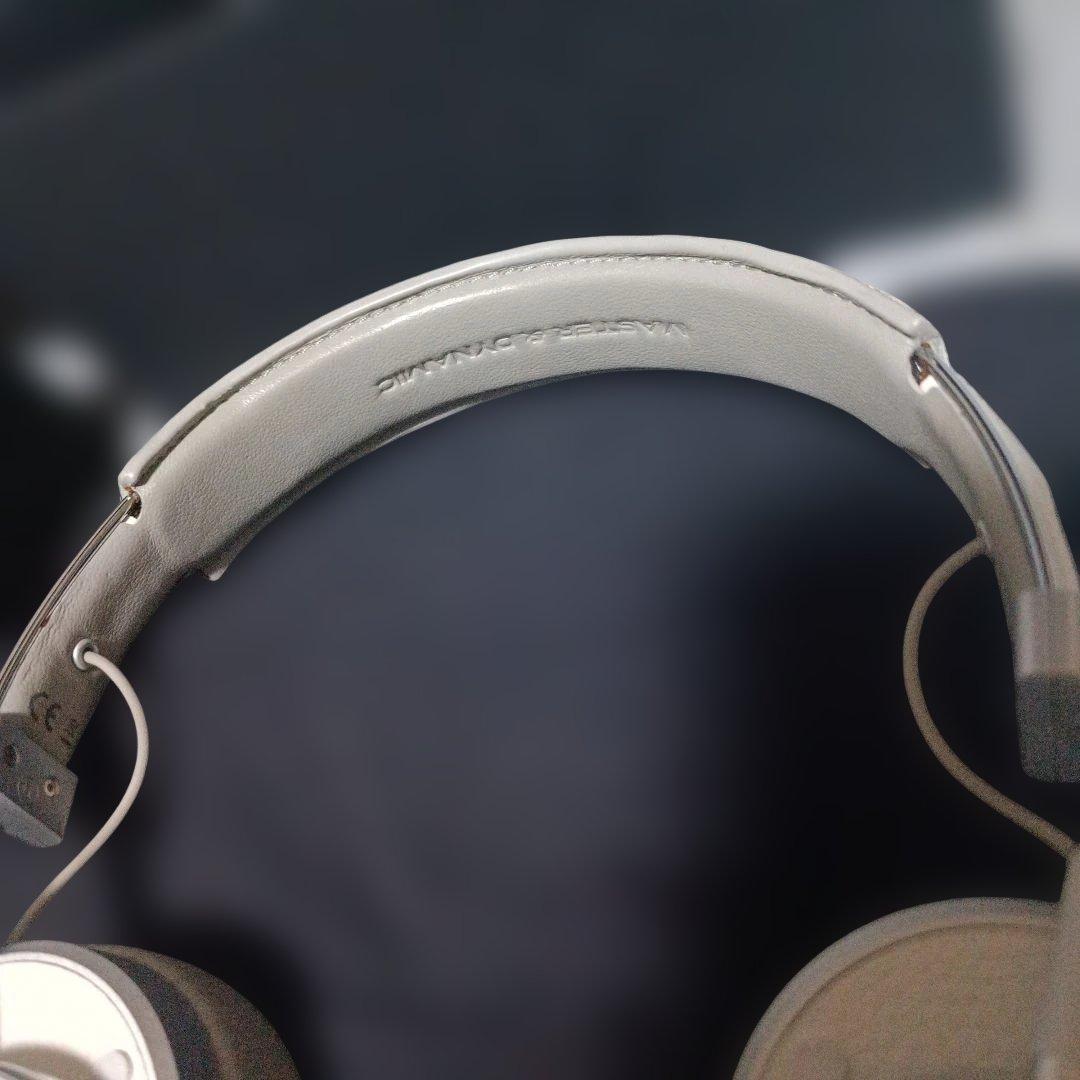 MASTER & DYNAMIC MH40 ホワイト