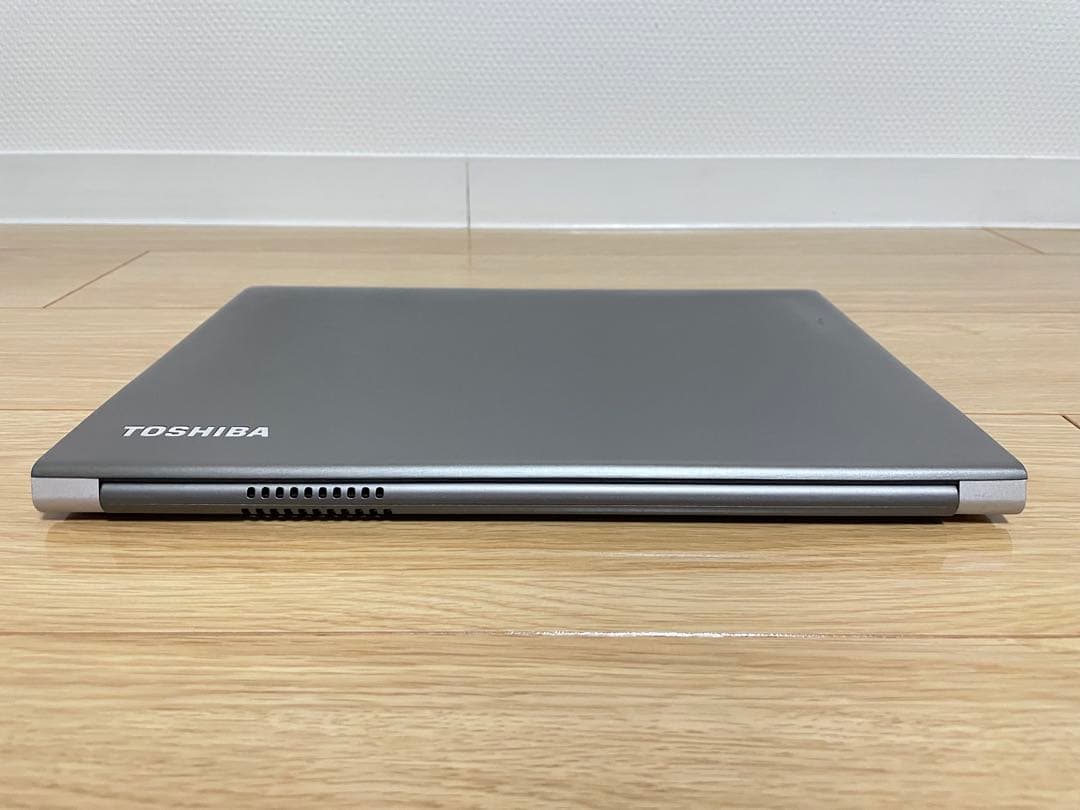 東芝 Dynabook FHD液晶 Core i7-8550U SSD256GB