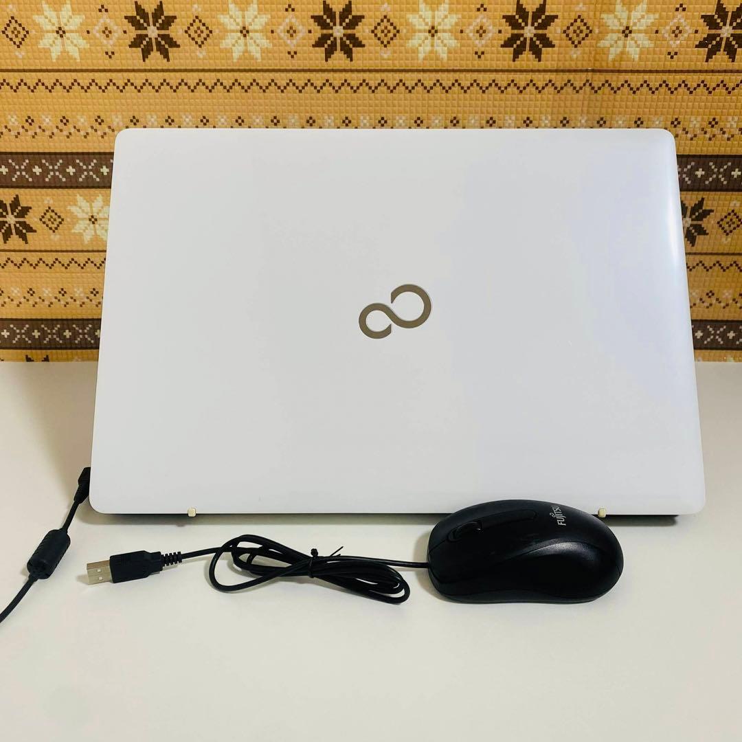 Y882 富士通ノートパソコンSSD高速 WEBカメラWindows11オフィス