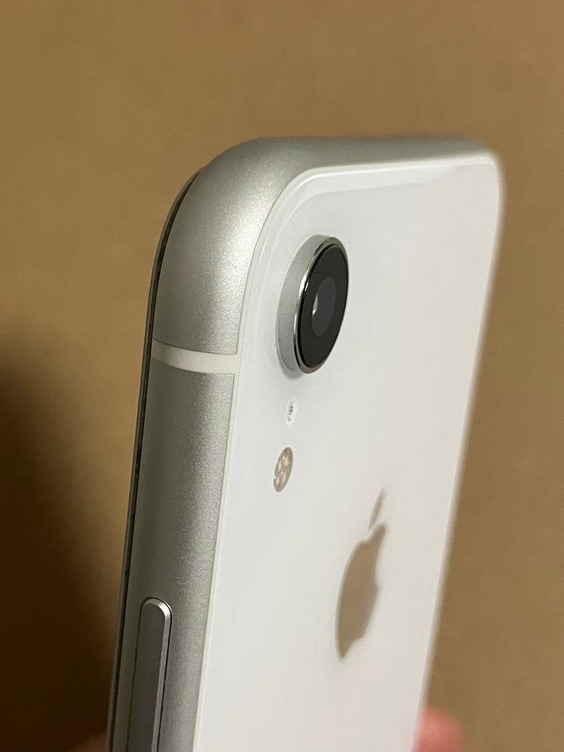 iPhone XR 64GB ホワイト　SIMロックなし　初期化済　動作品　美品