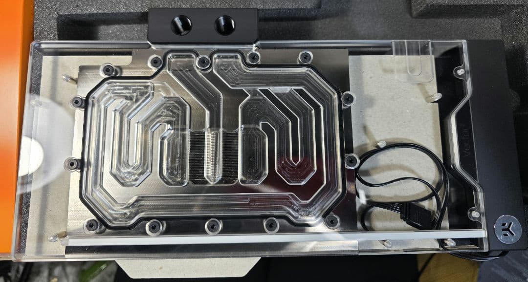 PC用ファン・クーラー EK Quantum Vector TRIO RTX 3090 Ti D-RGB