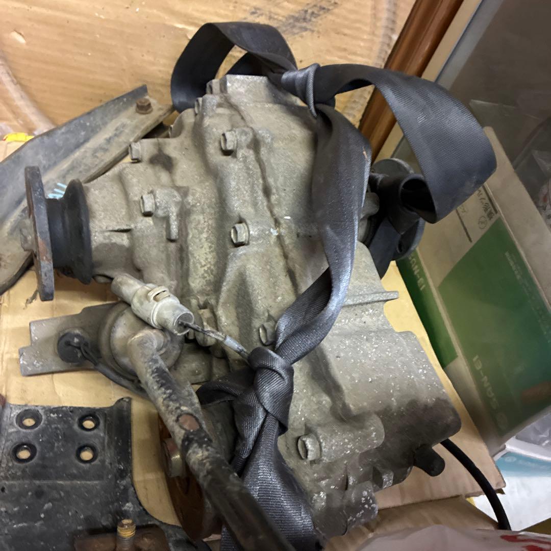 ja11トランスファー　5型　MTから取り外し。4wdスイッチあります。