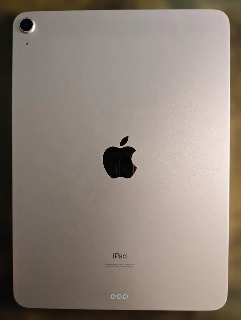 [アヤウィメンズ] iPad Air 第4世代 (64GB) Wi-Fi