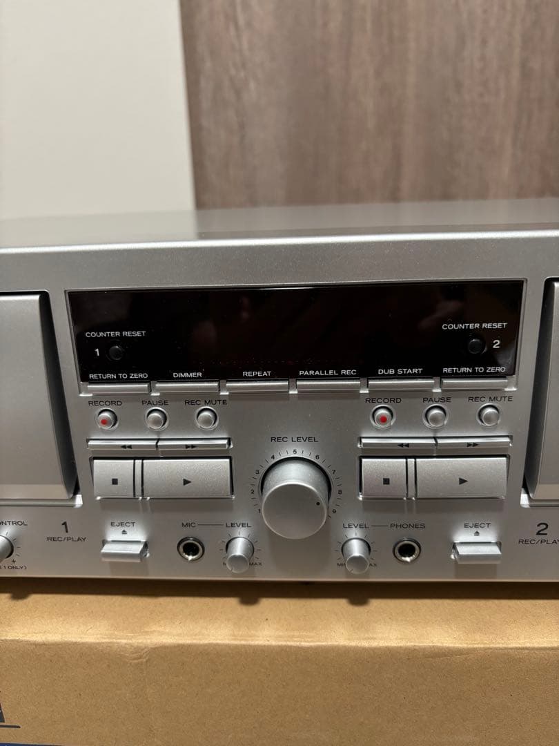美品　TEAC W-1200 ダブルカセットデッキ