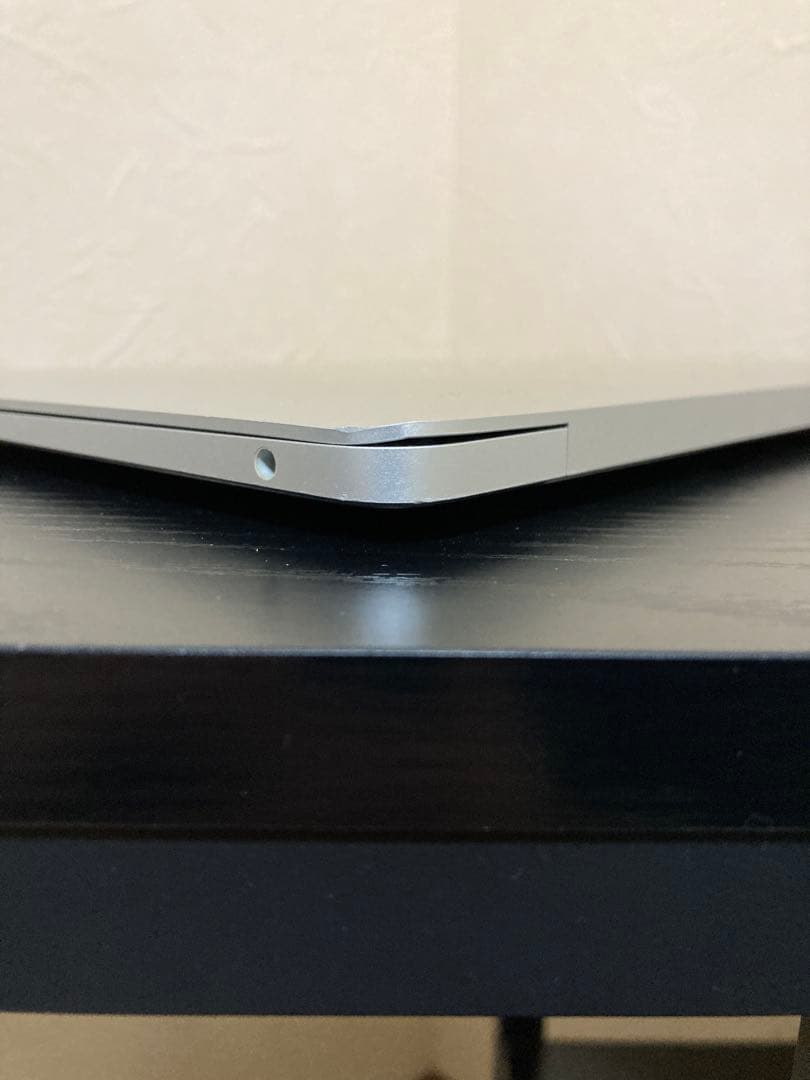 Apple MacBook Air 2018 シルバー 256GB 8GB
