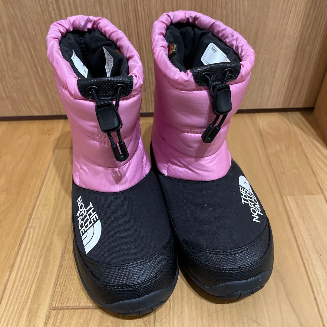 未使用　ノースフェイス　キッズブーツ ピンク　22センチNFJ52288