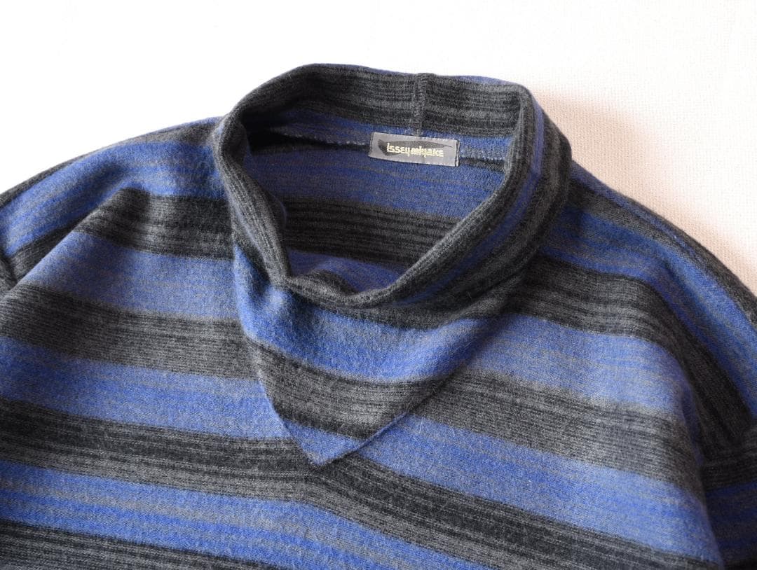 archive　ISSEY MIYAKE 　ハイネック・ウールニットカットソー