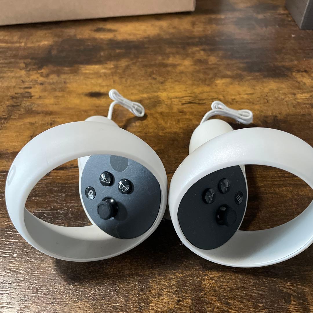  Quest 2 VRヘッドセット、コントローラー付き、ホワイト