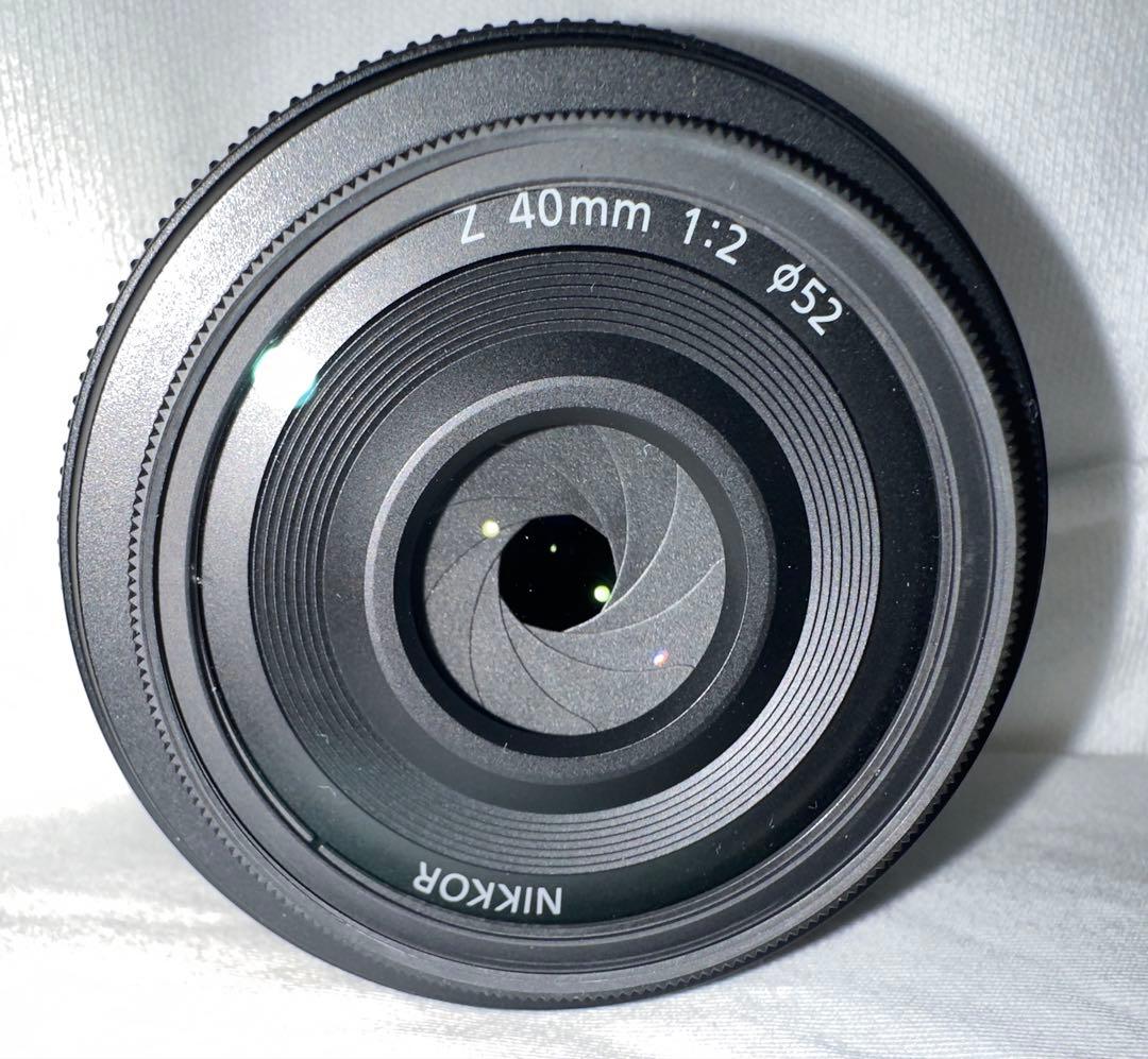 NIKKOR Z 40mm F2 (フィルター＆フード付き)