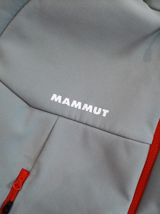 美品24FWマムート ウィンターフィールド ソフトシェルフード ジャケット2XL