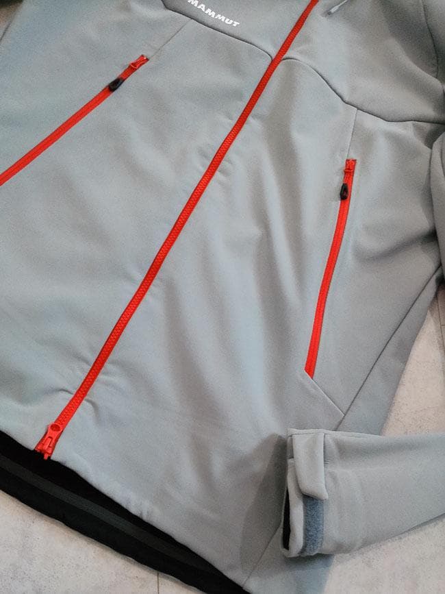 美品24FWマムート ウィンターフィールド ソフトシェルフード ジャケット2XL