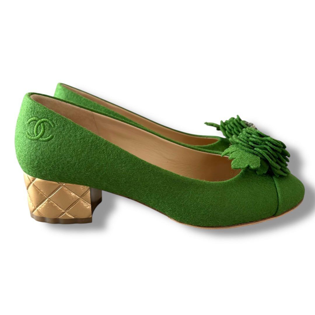 美品 シャネル CHANEL カメリア フェルトパンプス 希少色 緑【38C】