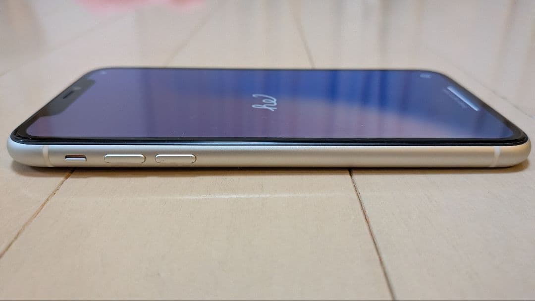 iPhone11 ホワイト 64G SIMフリー