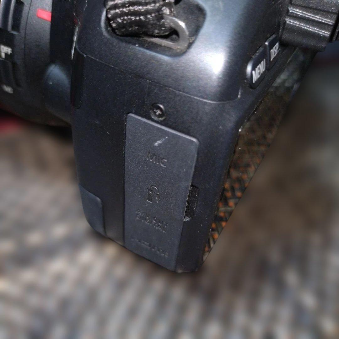 ✨*✨様 Canon【EOS Kiss X4 デジタル一眼レフカメラ】Tamro