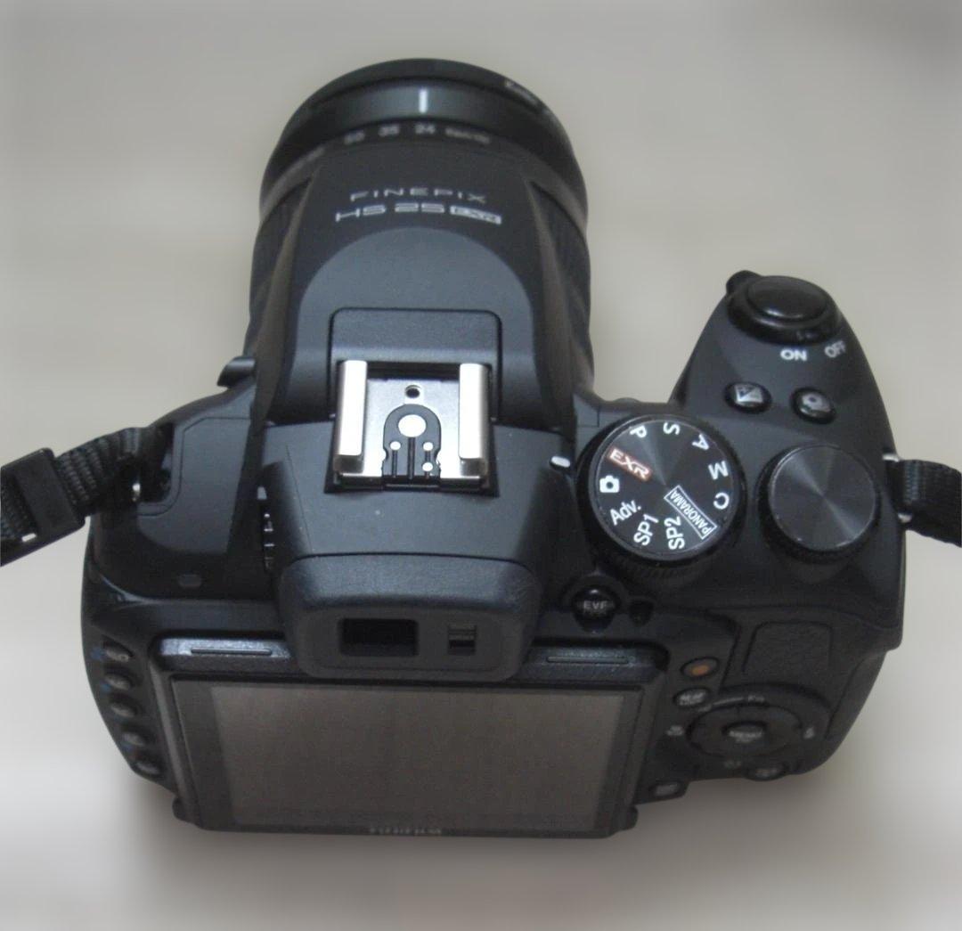 Fujifilm FinePix HS25 デジタル一眼レフ