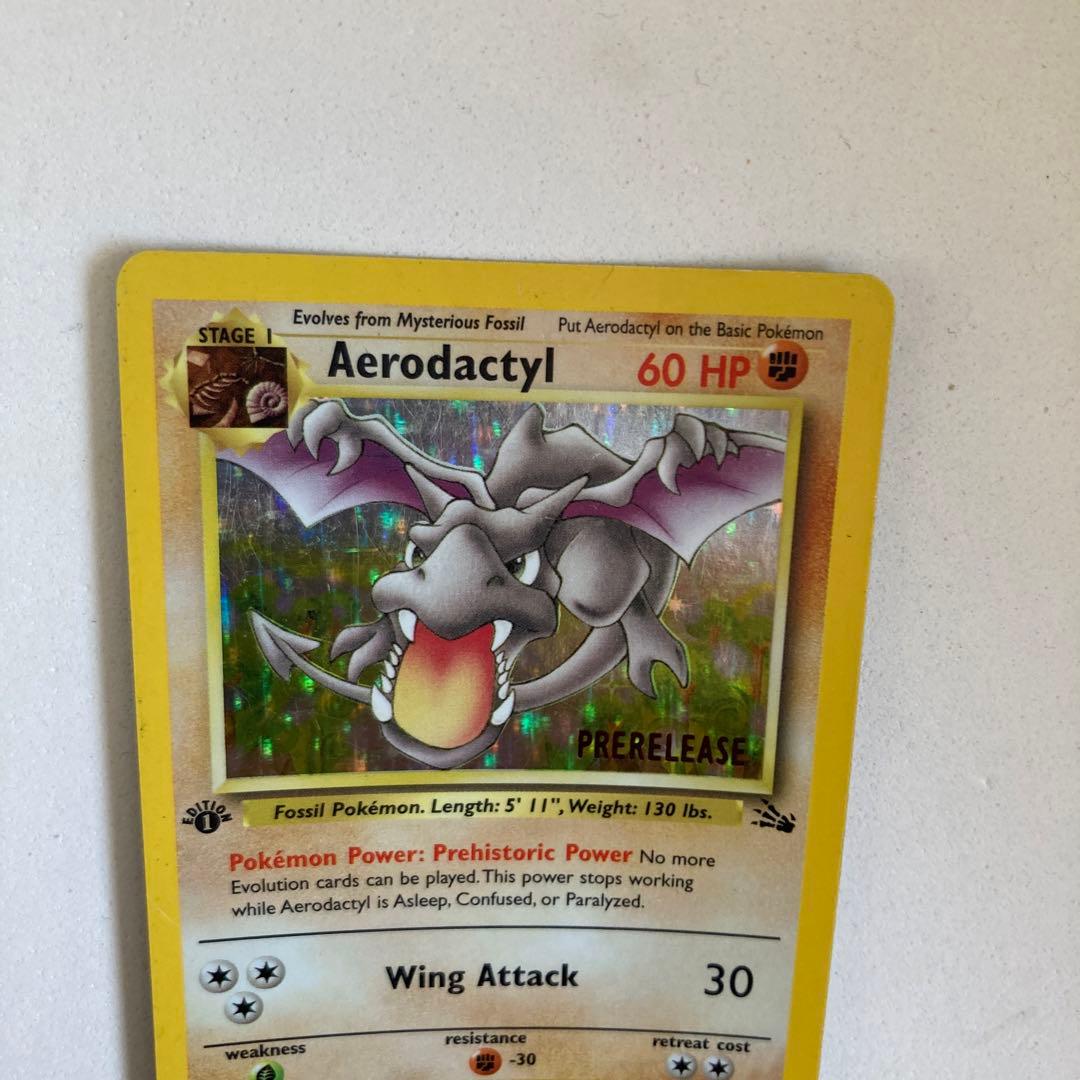 ポケモンカード海外版　プテラ　PRERELEASE