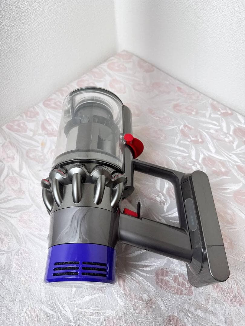 【分解洗浄済】267-ダイソン dyson v10 sv12 掃除機 作動品