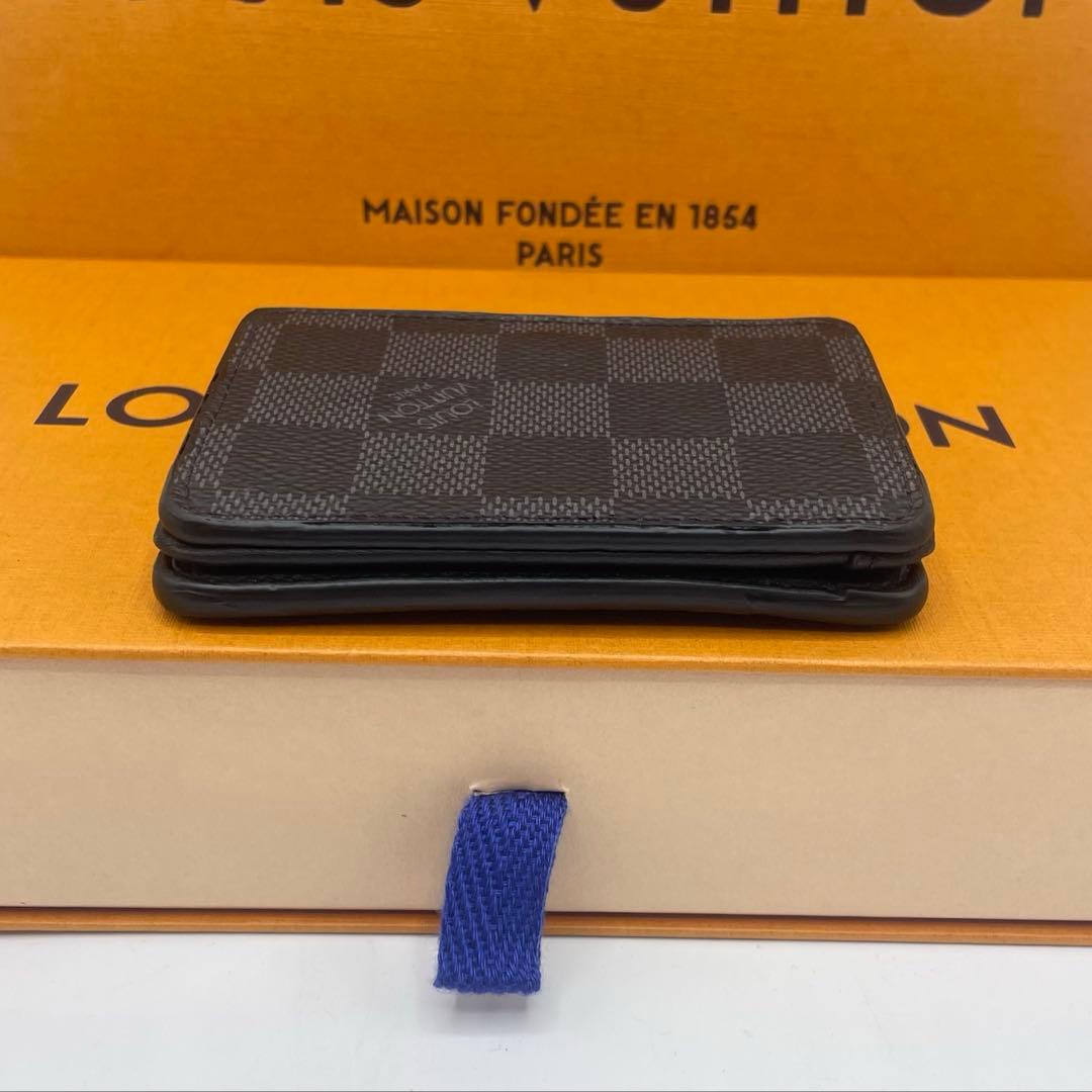 ルイヴィトン　ケース　グラフィット　ボワット　ダミエ