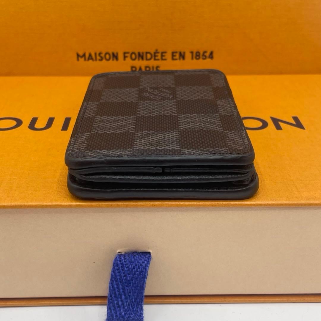 ルイヴィトン　ケース　グラフィット　ボワット　ダミエ