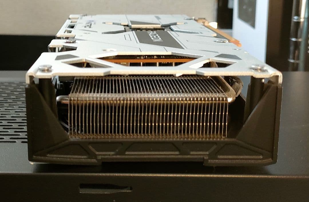 グラフィックボード・グラボ・ビデオカード Sapphire NITRO+ Radeon RX 6600 XT 8GB