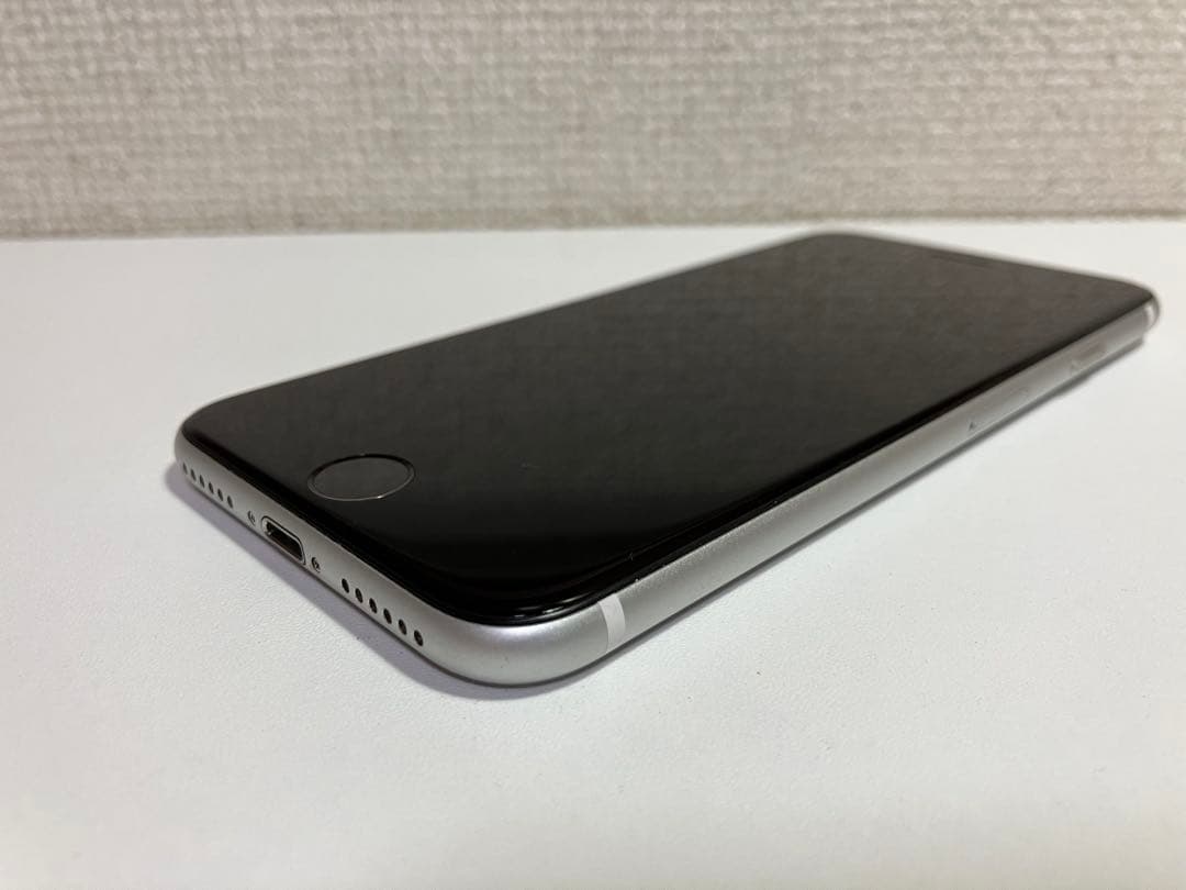 64GB バッテリー77% iPhone SE (第2世代) ホワイト