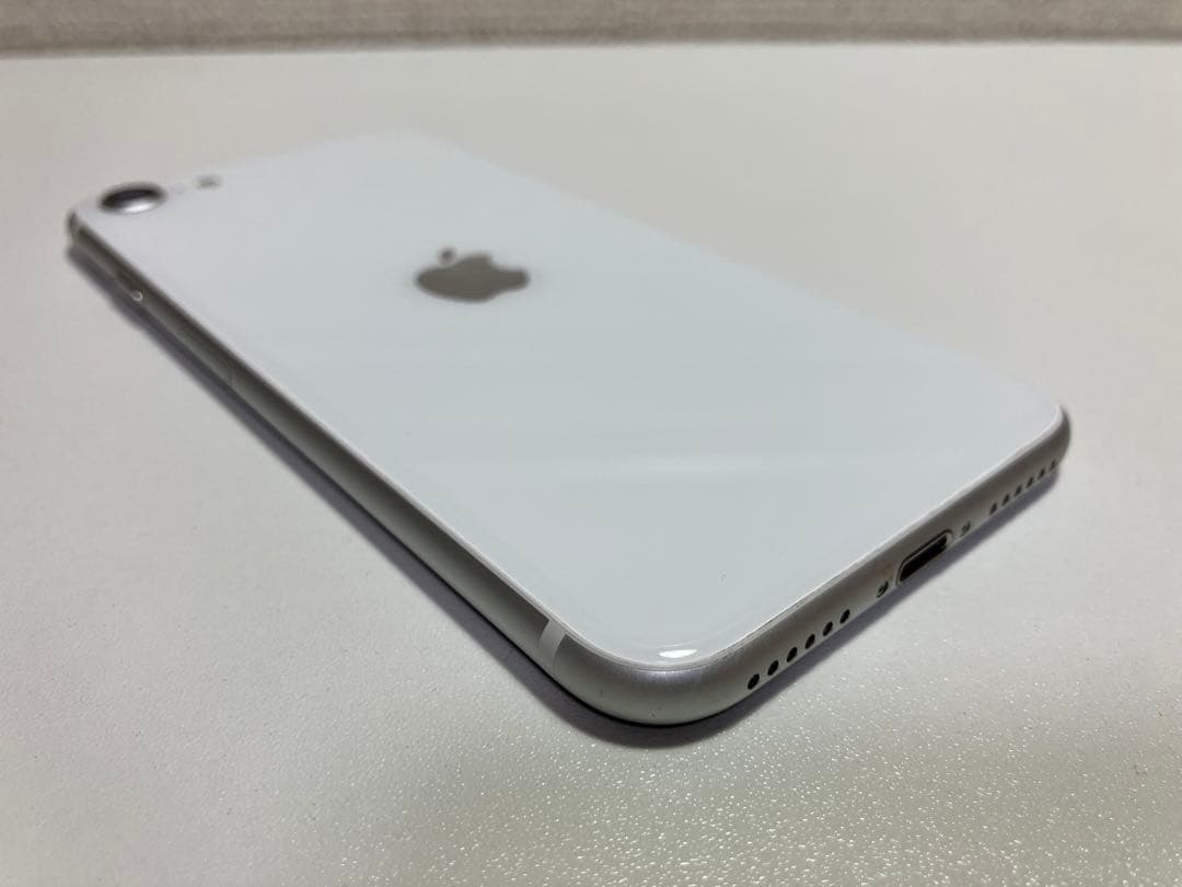 64GB バッテリー77% iPhone SE (第2世代) ホワイト
