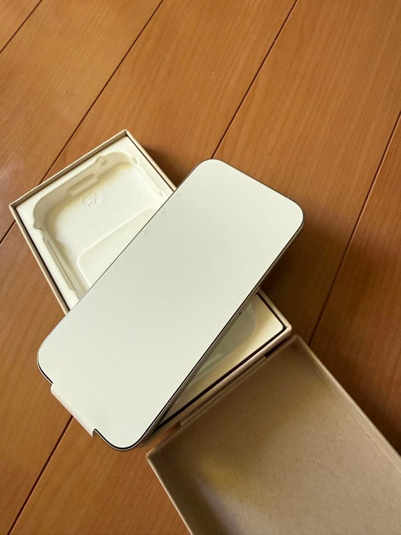 ゆ*き様 iPhone 15 Pro 本体