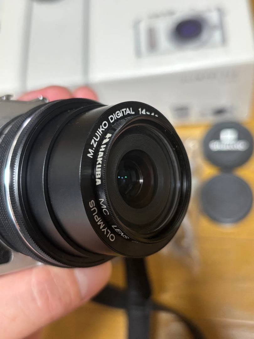 OLYMPUS PEN E-PL8 ミラーレス一眼 本体