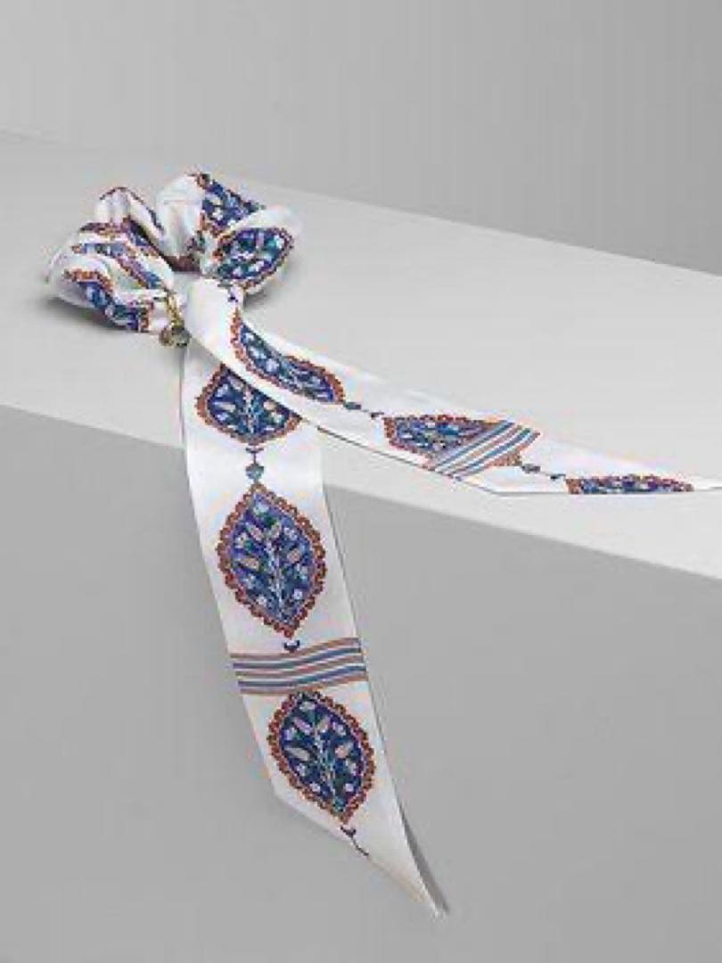 美品 Chloé クロエ チャーリー ロングリボンシュシュ