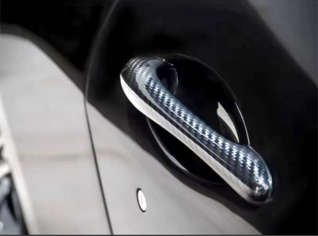 マセラティ グラントゥーリズモ カーボン 新品