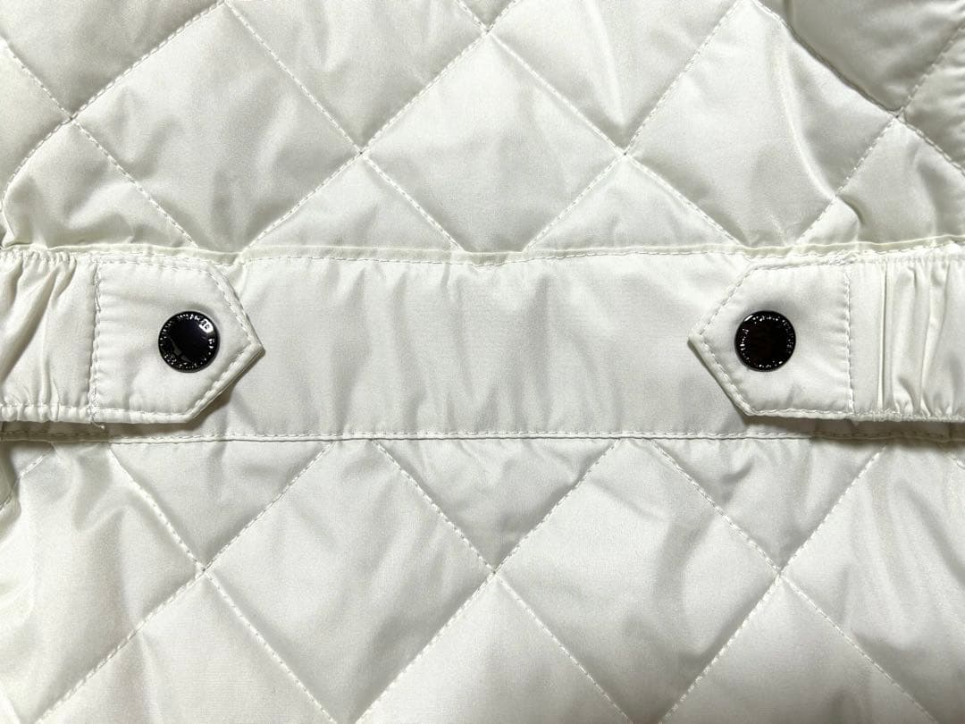 新品   ダウンジャケット レディース