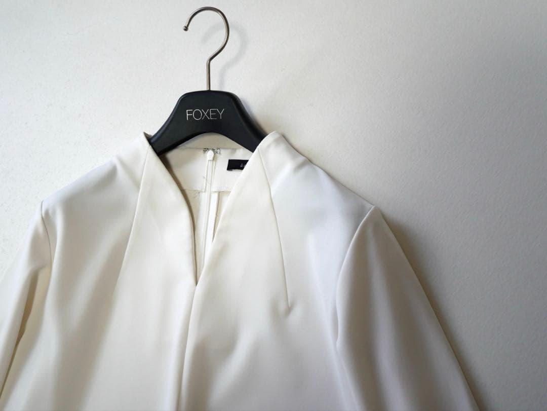 アニュアンス anuans ラッフルスリーブブラウス