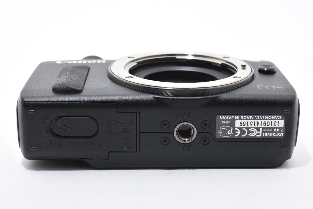 Canon EOS M ミラーレスデジタルカメラボディ フラッシュ 90EX