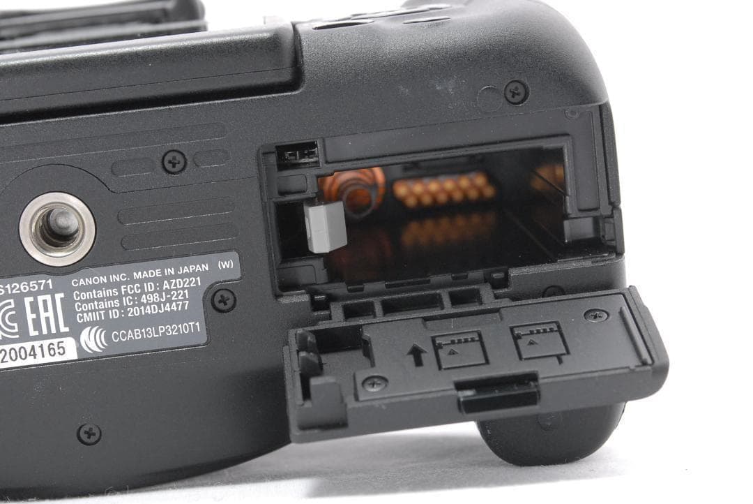 美品 Wi-Fi搭載⭐️スマホにラクラク転送⭐️Canon EOS Kiss X8i