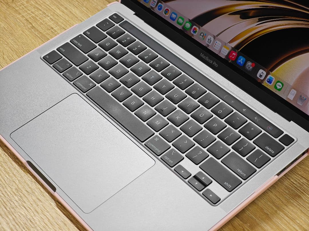 MacBook本体 Apple MacBook Pro 2020 i5 16GB 512GB