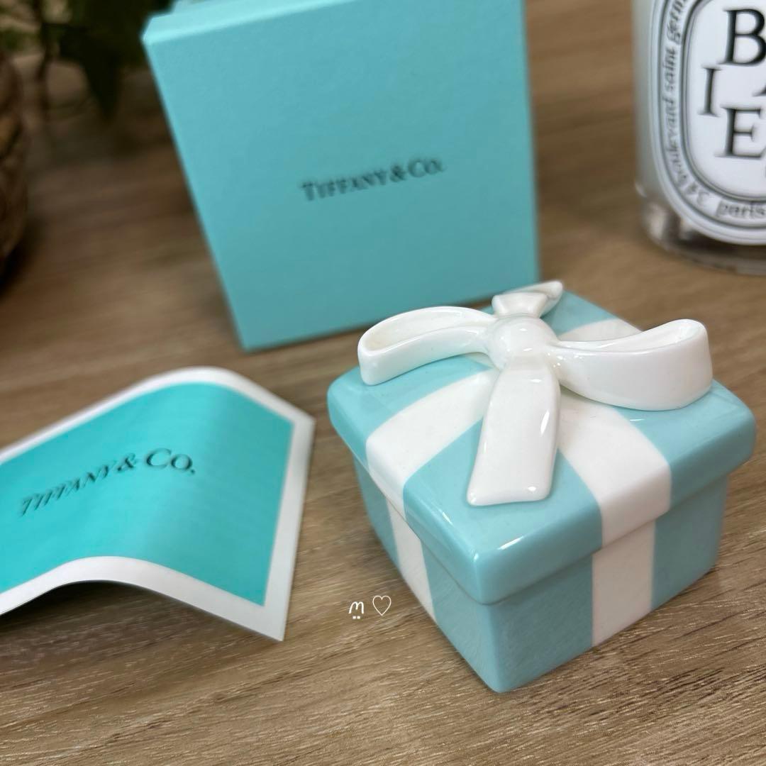 新品ティファニー　ブルーボウボックス　ミニ　プレゼントリボン小物入れ　インテリア
