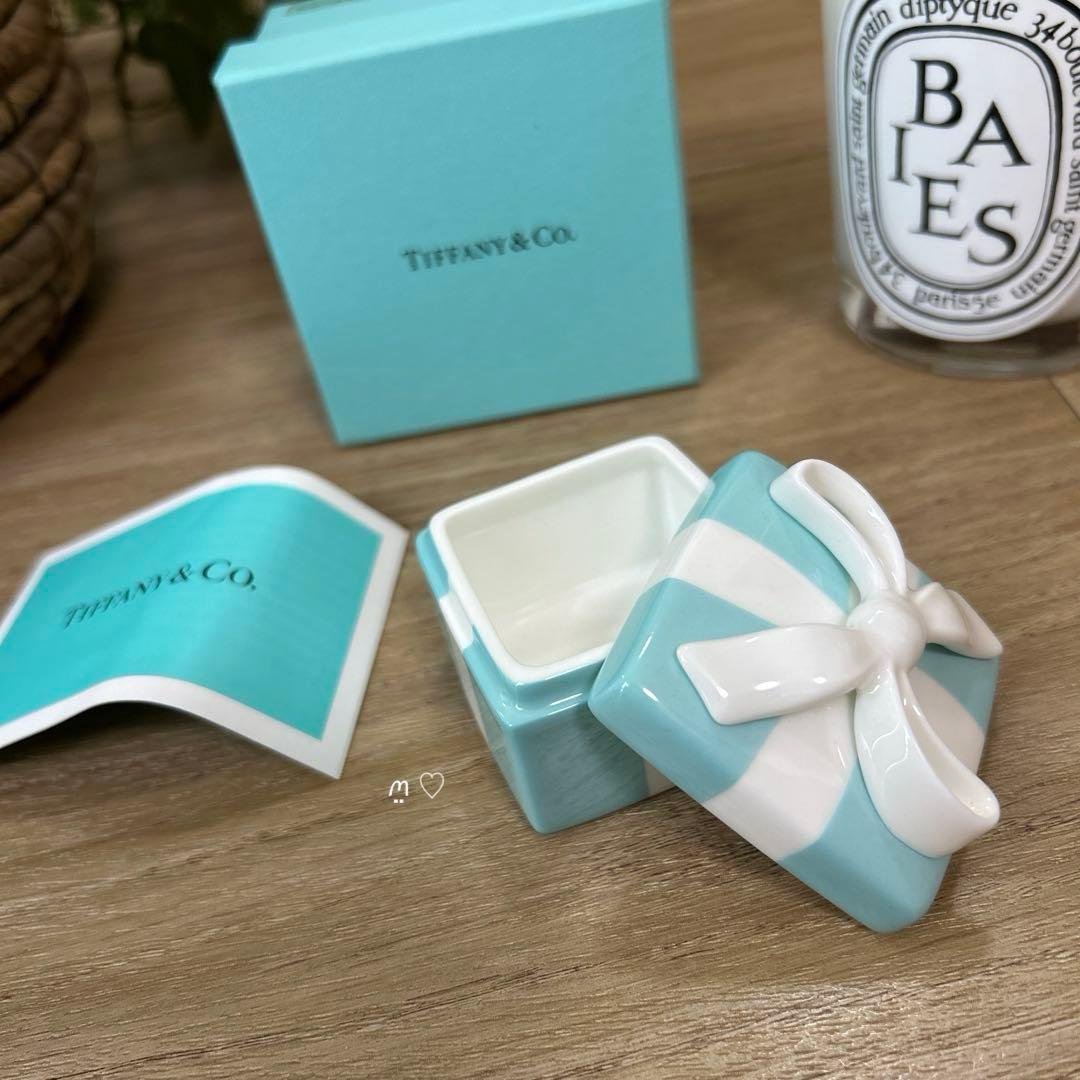 新品ティファニー　ブルーボウボックス　ミニ　プレゼントリボン小物入れ　インテリア