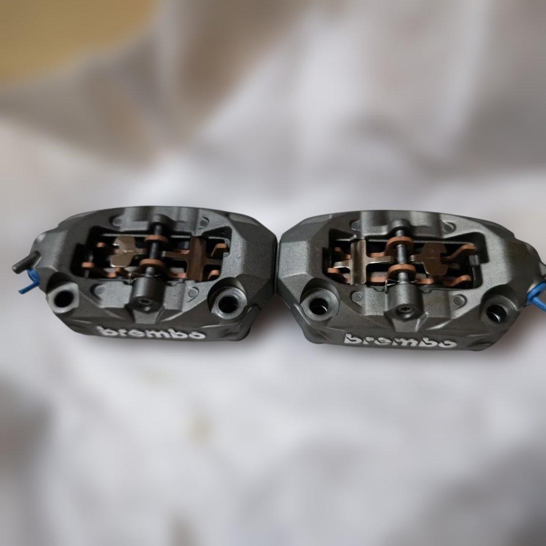 中古 カワサキ Z900RS SE ブレンボキャリパー