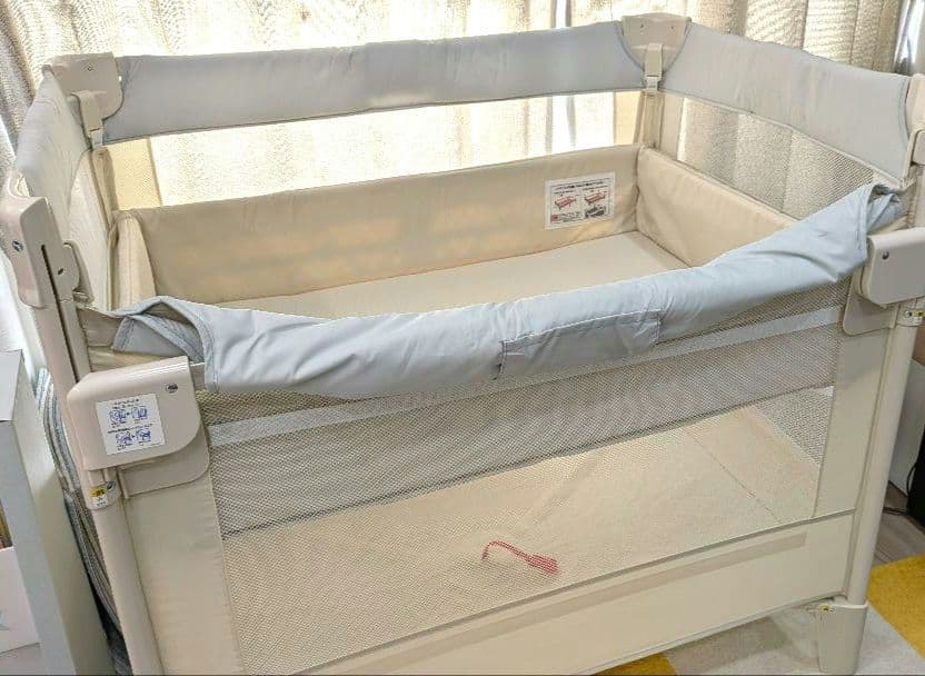 ココネルエアーAB ベビーベッド　ホワイトグレー