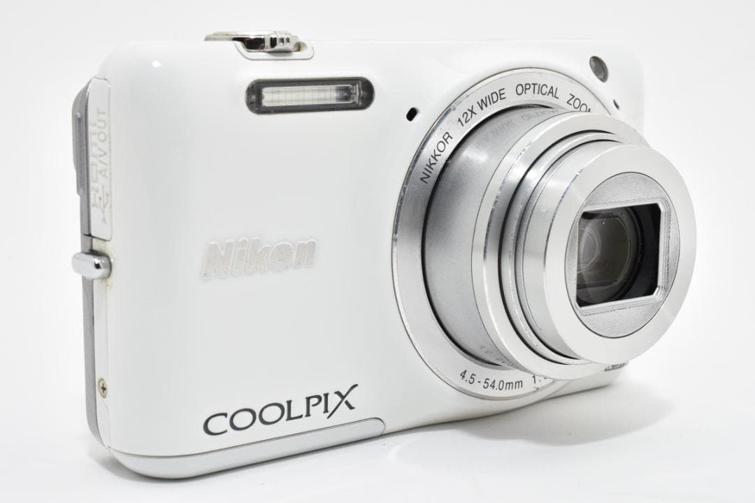 ■ 美品 ■ ニコン　Nikon COOLPIX S6600 ナチュラルホワイト