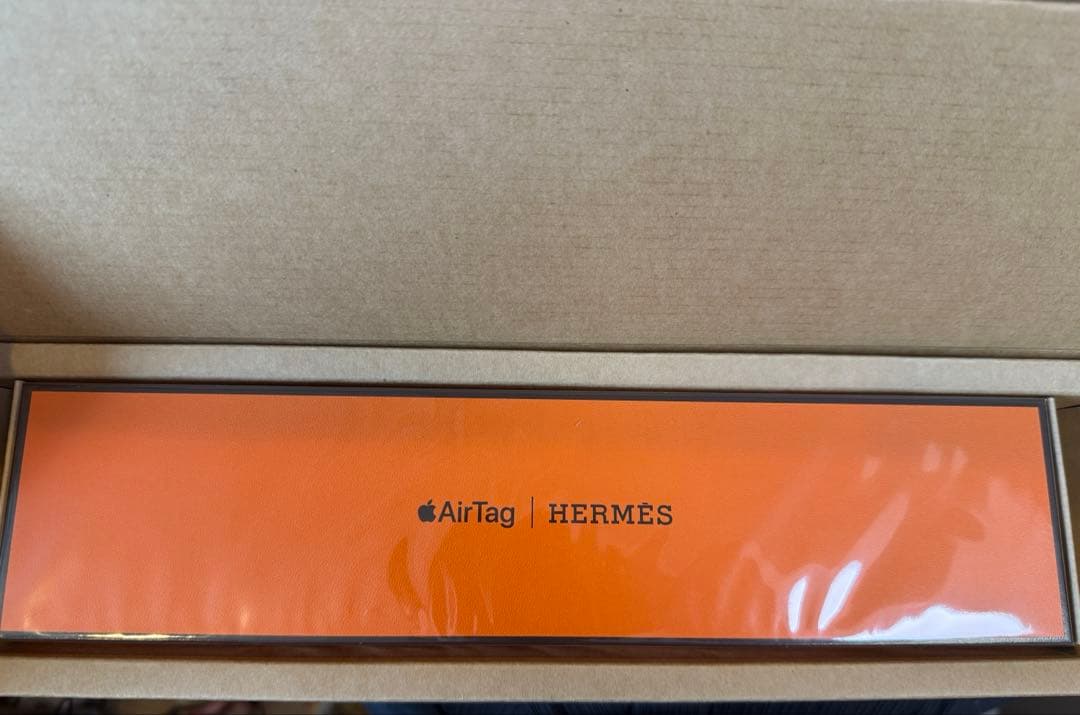 小物 hermes airtag key ring vert rousseau