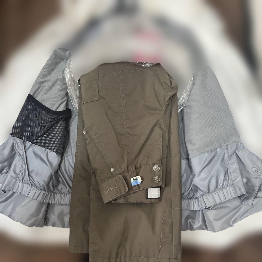 ホワイトキルティング　スキーウェア上下セット