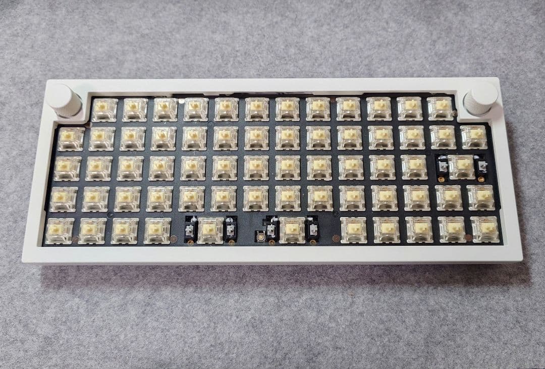 【キースイッチ変更済】Keychron Q15 MAX（バナナ軸）