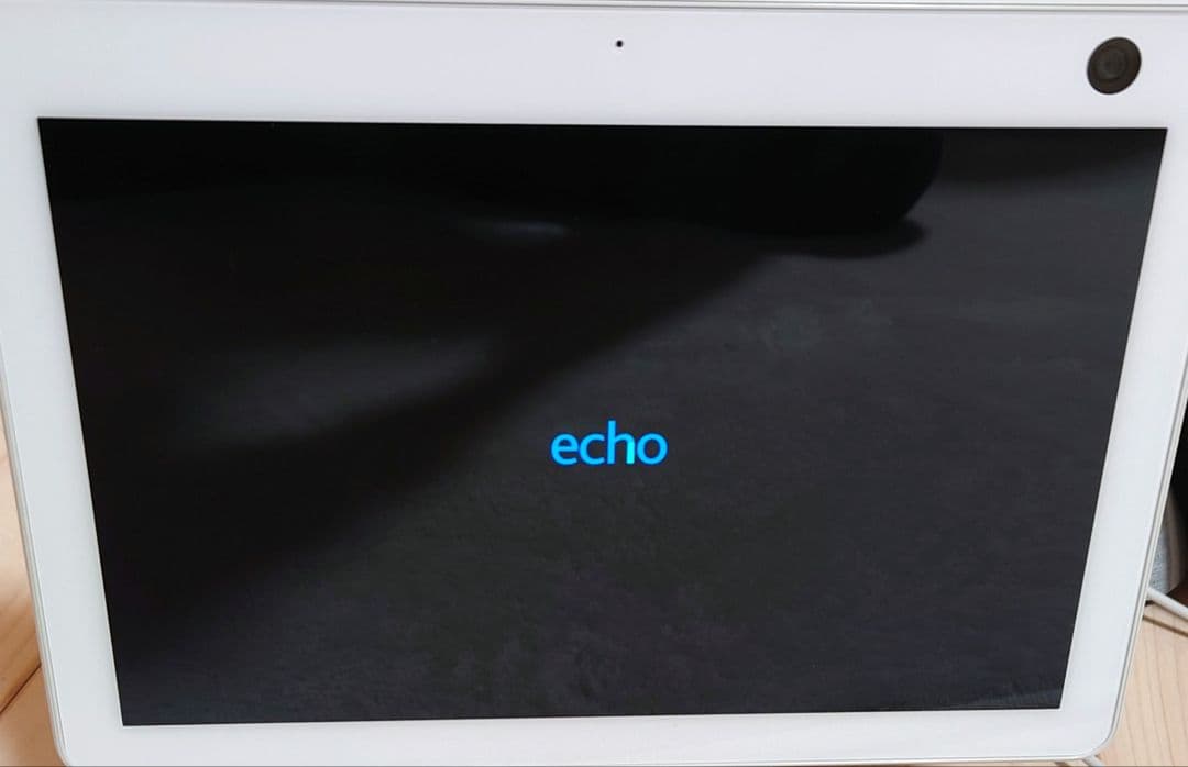 echo show 10　第3世代　グレーシャーホワイト　AlexaAmazon
