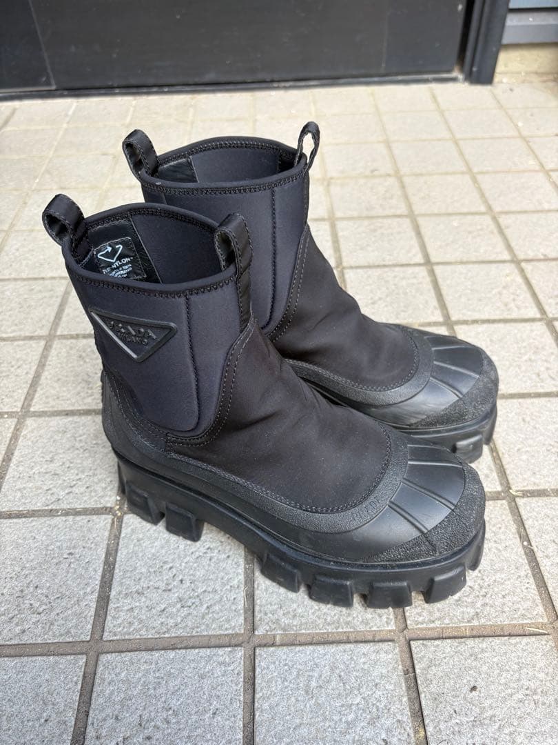 PRADAプラダ　モリノスRe-Nylonギャバジンブーツ