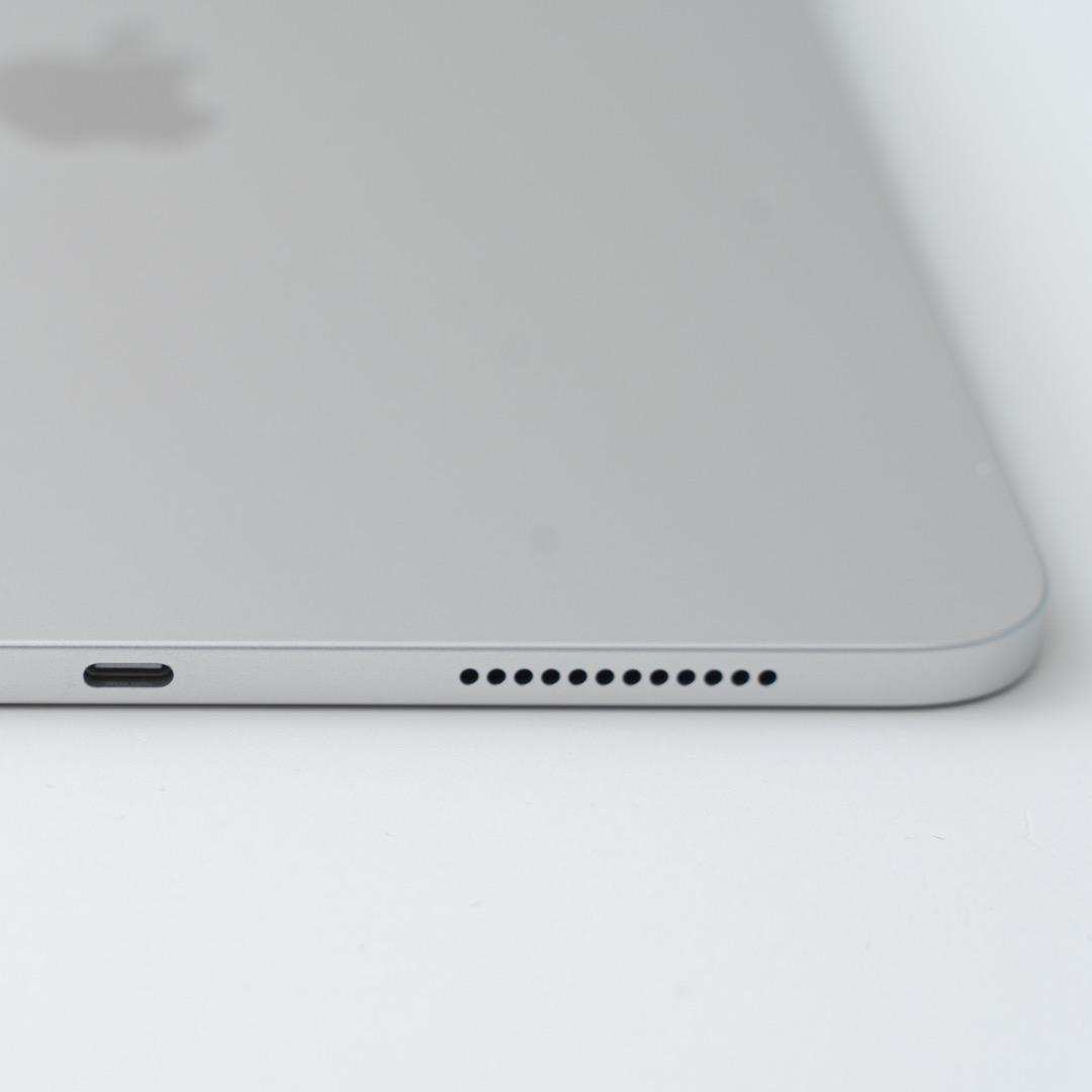 【美品】iPad（第11世代 A16）Wi-Fiモデル 128GB シルバー