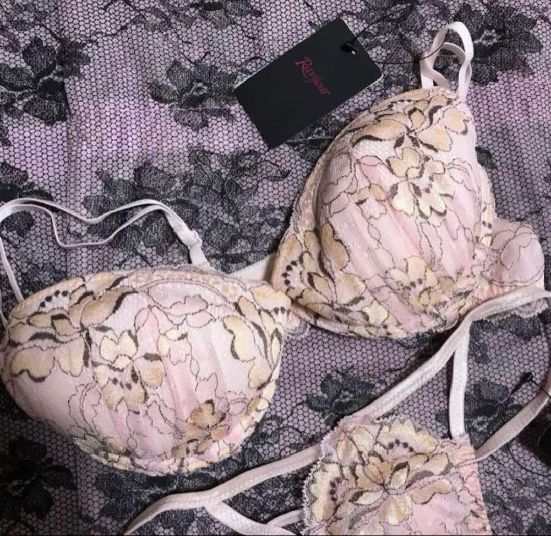 ☆Ravijour☆ギザギザピンク☆C65-70Tバック☆セット