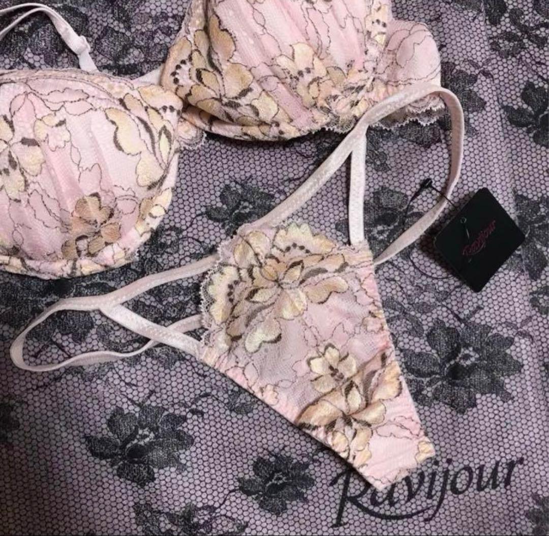 ☆Ravijour☆ギザギザピンク☆C65-70Tバック☆セット