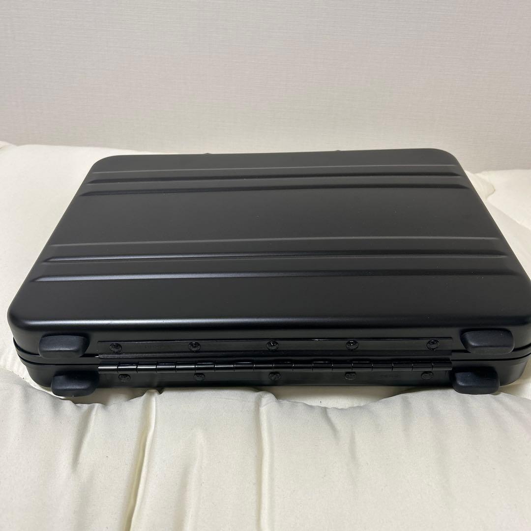 ゼロハリバートン ZERO HALLIBURTON アタッシュケース