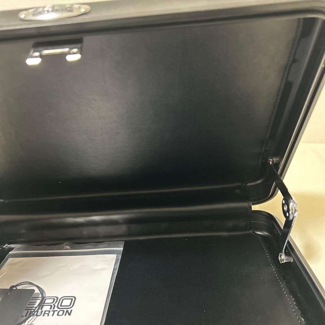 ゼロハリバートン ZERO HALLIBURTON アタッシュケース